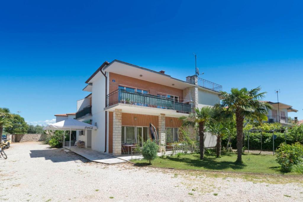 Apartments Umag Exteriör bild
